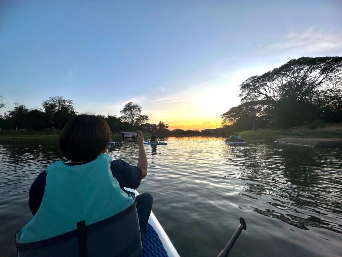 Une Jai Place เรือนอุ่นใจ Phimai Exteriér fotografie