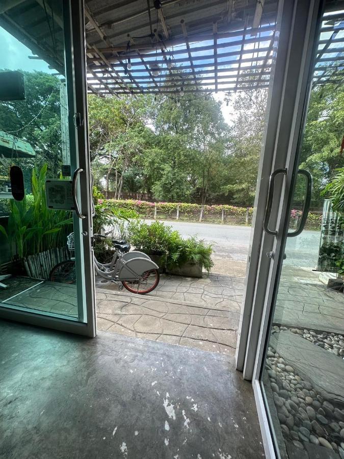 Une Jai Place เรือนอุ่นใจ Phimai Exteriér fotografie